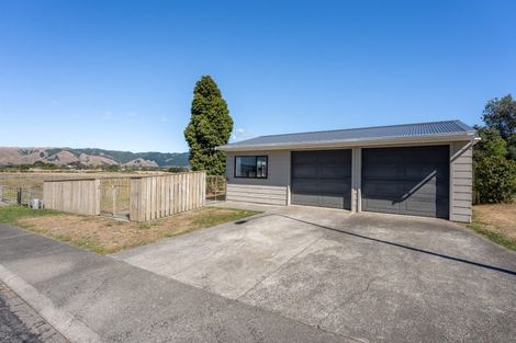 Photo of property in 13 Brendan Drive, Te Horo Beach, Otaki, 5581