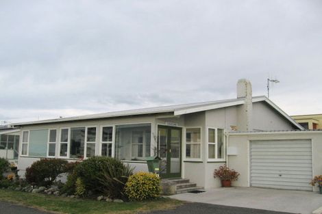 Photo of property in 4 North Terrace, Westshore, Napier, 4110