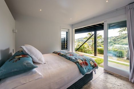 Photo of property in 31 Miro Road, Palm Beach, Waiheke Island, 1081