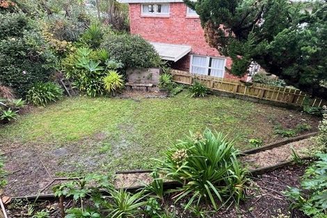 Photo of property in 1 Evelyn Road, Cockle Bay, Auckland, 2014