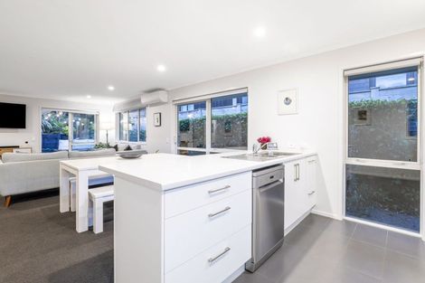 Photo of property in 27 Mooring Close, Whitby, Porirua, 5024