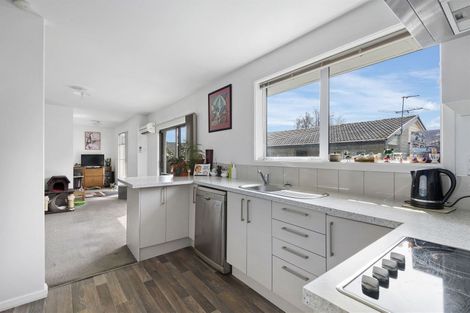 Photo of property in 90 Perry Street, Papanui, Christchurch, 8053