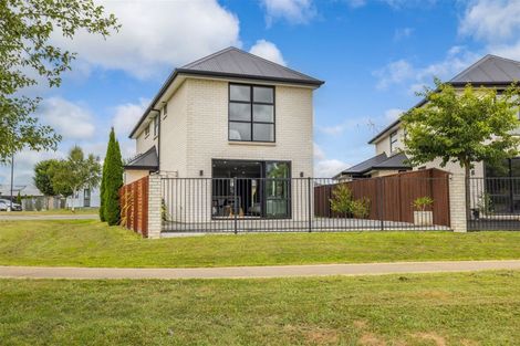 Photo of property in 21 Albert Sheppard Close, Yaldhurst, Christchurch, 8042