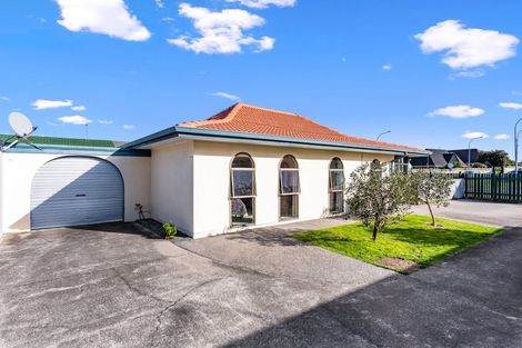 Photo of property in 118 Hillcrest Road, Raumati Beach, Paraparaumu, 5032