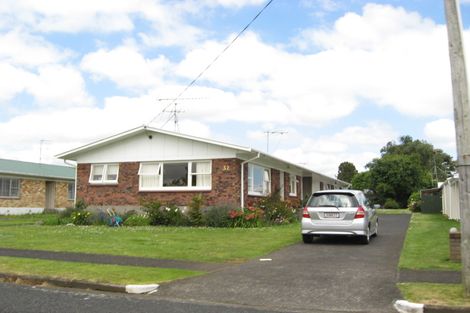 Photo of property in 2/32 Mason Avenue, Pukekohe, 2120