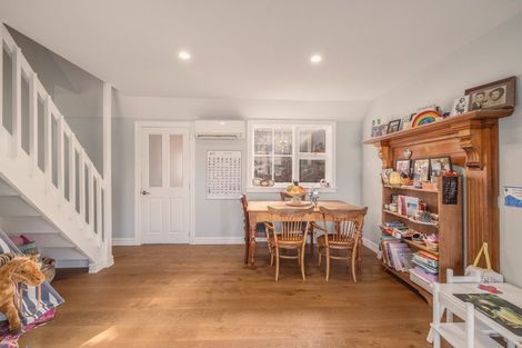 Photo of property in 1 Coleridge Terrace, Lyttelton, 8082