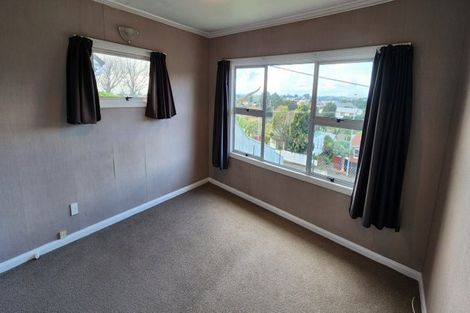 Photo of property in 90 Mangorei Road, Strandon, New Plymouth, 4312