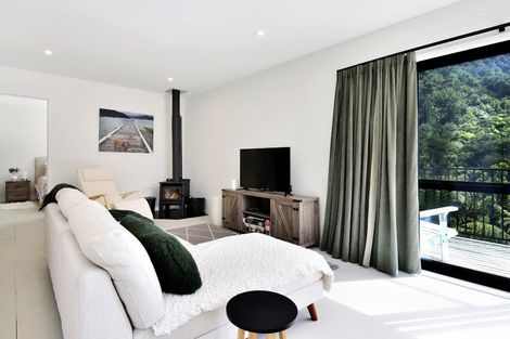 Photo of property in 3203 Archers Road, Tennyson Inlet, 7195