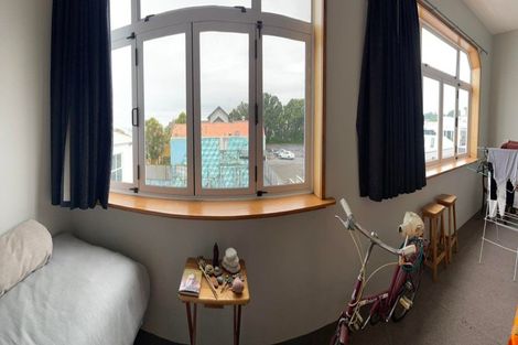 Photo of property in Devonport Apartments, 42/127 Saint Aubyn Street, New Plymouth, 4310