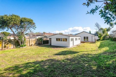 Photo of property in 28 Callender Terrace, Paraparaumu Beach, Paraparaumu, 5032