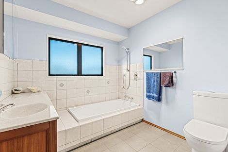 Photo of property in 46 Fairway Drive, Shirley, Christchurch, 8061
