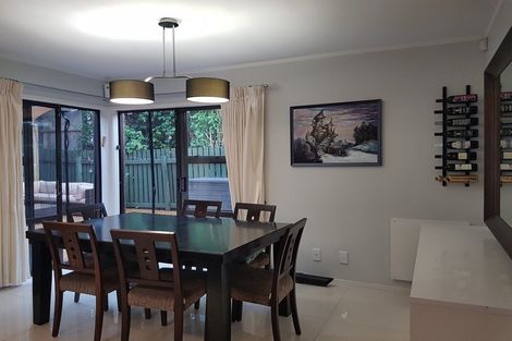 Photo of property in 2/10 Tiri View Place, Waiake, Auckland, 0630
