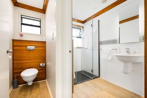 Photo of property in 2 Regatta Road, Torbay, Auckland, 0630