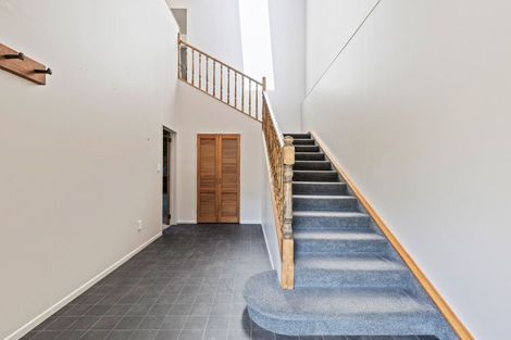 Photo of property in 1a Lismore Street, Strandon, New Plymouth, 4312