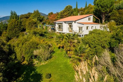 Photo of property in 577 Queen Charlotte Drive, Havelock, Picton, 7281