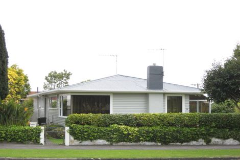 Photo of property in 28 Ballance Street, Lower Vogeltown, New Plymouth, 4310
