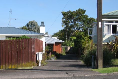 Photo of property in 1/11 Akehurst Avenue, New Lynn, Auckland, 0600