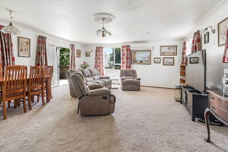 Photo of property in 10 Perry Place, Bader, Hamilton, 3206