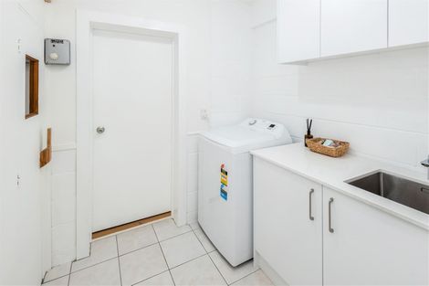 Photo of property in 14 Addis Place, Shelly Park, Auckland, 2014