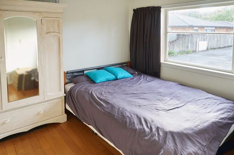 Photo of property in 5 Withers Road, Glen Eden, Auckland, 0602