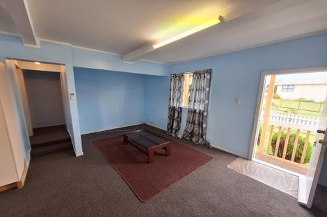Photo of property in 2 Tomlin Place, Mangere East, Auckland, 2024