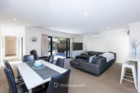 Photo of property in 27 Somerby Mews, Silverstream, Upper Hutt, 5019