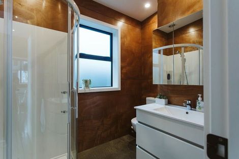 Photo of property in 7b Lyn Street, Lynmouth, New Plymouth, 4310