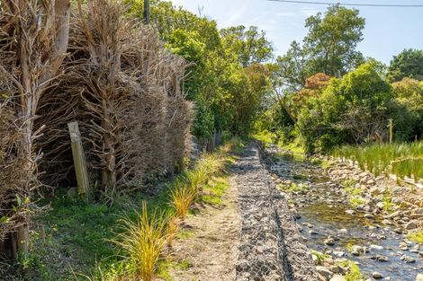 Photo of property in 15 Factory Road, Little Akaloa, 7583