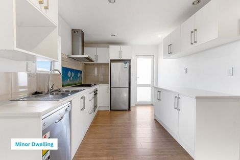 Photo of property in 4 Worthington Place, West Harbour, Auckland, 0618