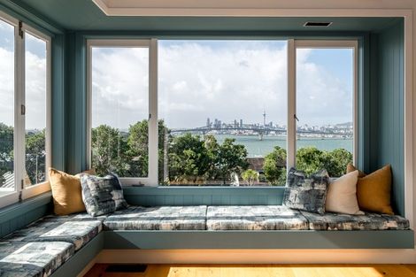 Photo of property in 14 Hinemoa Terrace, Birkenhead, Auckland, 0626
