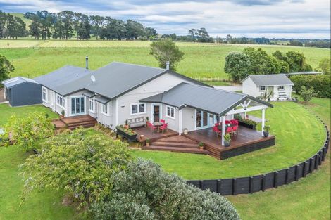Photo of property in 245 Wallace Road, Koputaroa, Levin, 5571