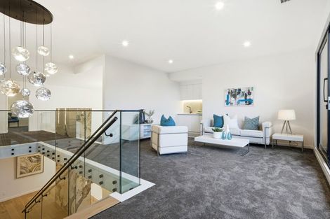 Photo of property in 28 Streamview Way, Long Bay, 0792