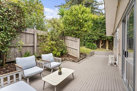 Photo of property in 10 Kawaka Street, Titirangi, Auckland, 0604