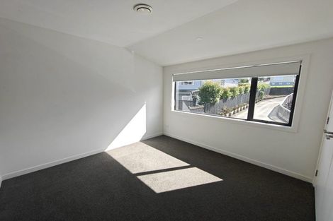 Photo of property in 22d Dallinghoe Crescent, Milford, Auckland, 0620