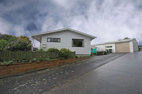 Photo of property in 16 Acacia Place, Bell Block, New Plymouth, 4312