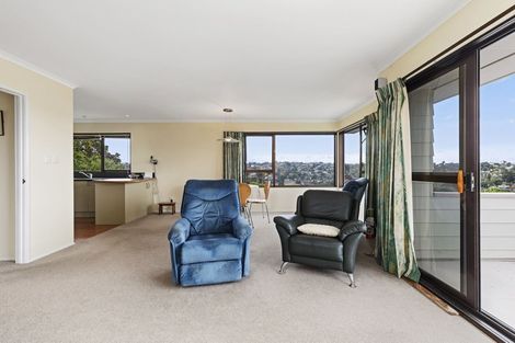 Photo of property in 2/21 Arran Road, Browns Bay, Auckland, 0630