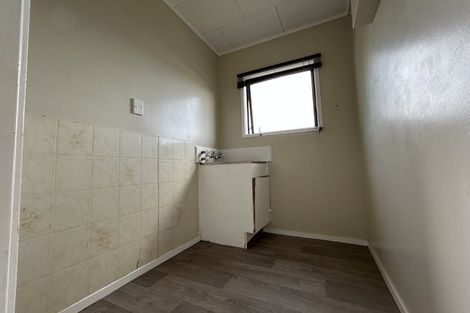 Photo of property in 2/8 Senecio Place, Weymouth, Auckland, 2103