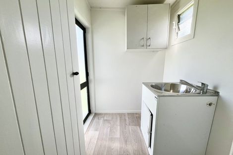 Photo of property in 1/11 Alston Avenue, Kelston, Auckland, 0602