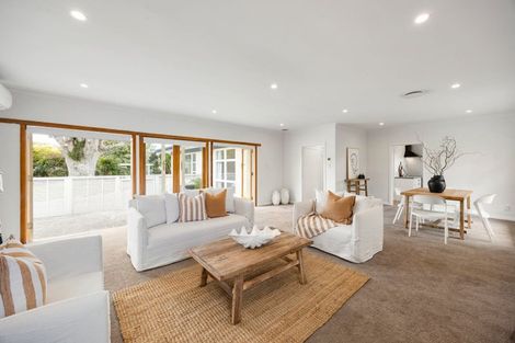 Photo of property in 36 Grey Street, Cambridge, 3434