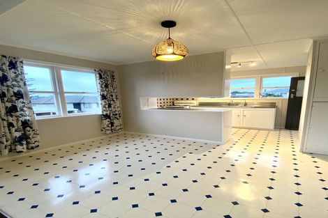 Photo of property in 65 Farquhar Road, Glendene, Auckland, 0602