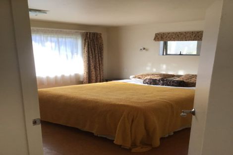 Photo of property in 45 Masterton Road, Rothesay Bay, Auckland, 0630