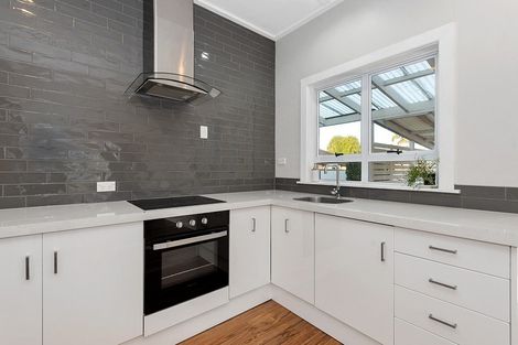 Photo of property in 11 Windsor Road, Maeroa, Hamilton, 3200