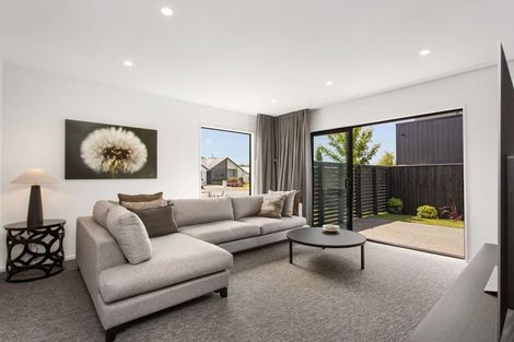 Photo of property in 21 Walter Case Drive, Harewood, Christchurch, 8051