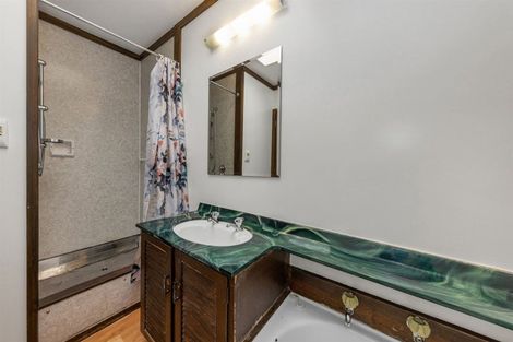 Photo of property in 2/133 Parrs Cross Road, Glen Eden, Auckland, 0612