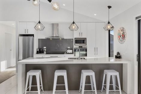 Photo of property in 53 Kahuparere Crescent, Pyes Pa, Tauranga, 3112