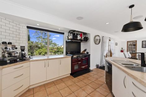 Photo of property in 92 Whatawhata Road, Dinsdale, Hamilton, 3204