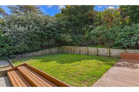 Photo of property in 81 Lynden Avenue, Hillcrest, Auckland, 0627