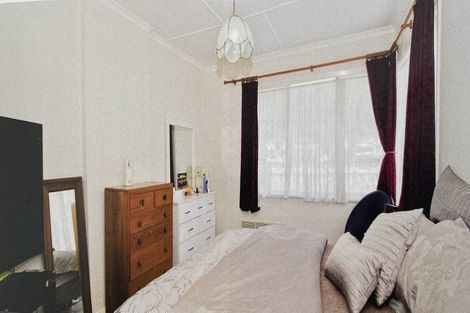 Photo of property in 114 Wainuiomata Road, Wainuiomata, Lower Hutt, 5014