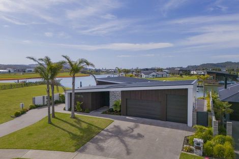 Photo of property in 11 Awatea Drive, Whitianga, 3510