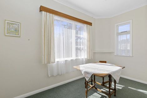 Photo of property in 194 Naenae Road, Naenae, Lower Hutt, 5011